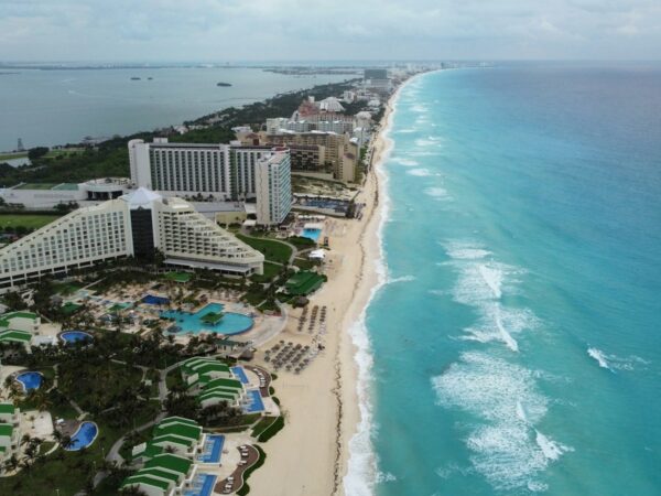 Hotel Zone and beach, Cancún