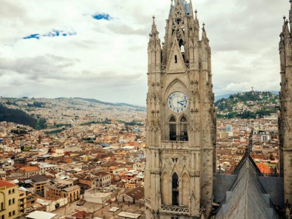 Basílica del Voto Nacional, Quito